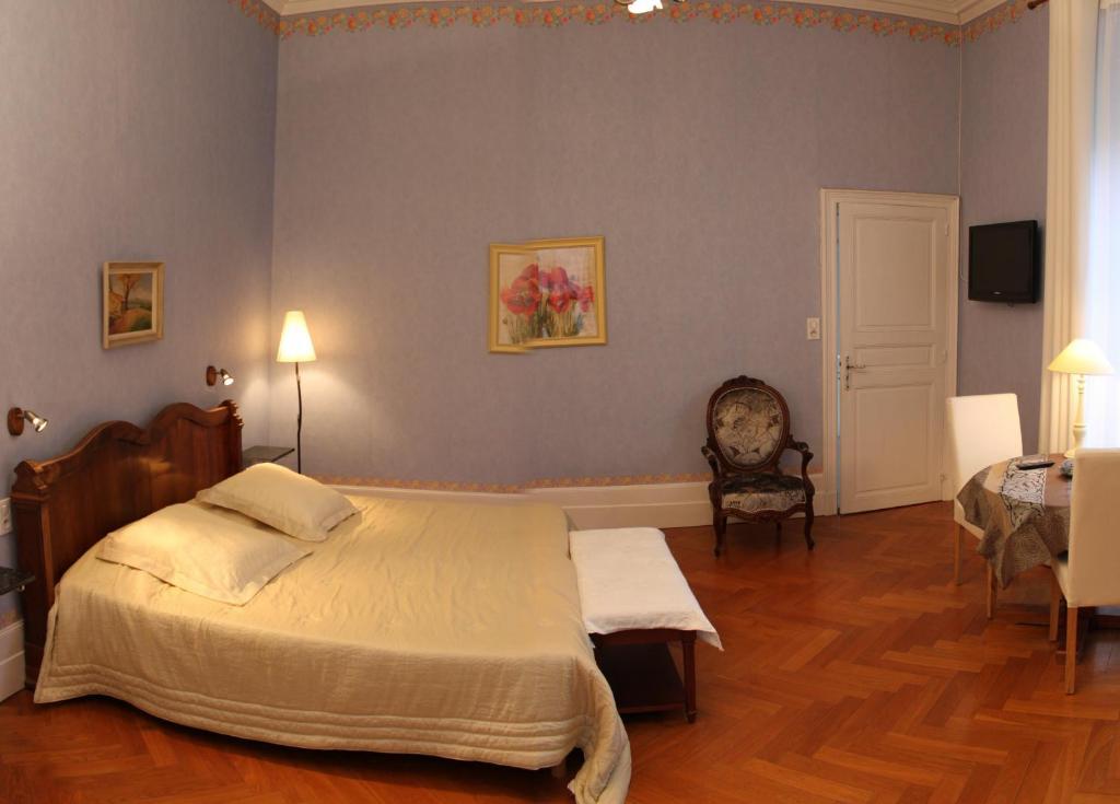 Chambres D'Hotes Chateau De Viviez Exteriör bild