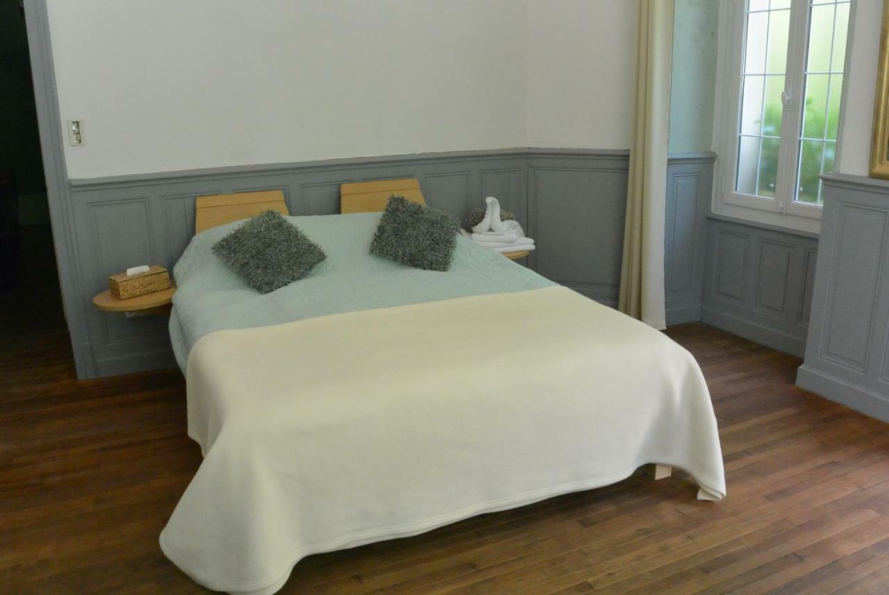 Chambres D'Hotes Chateau De Viviez Exteriör bild